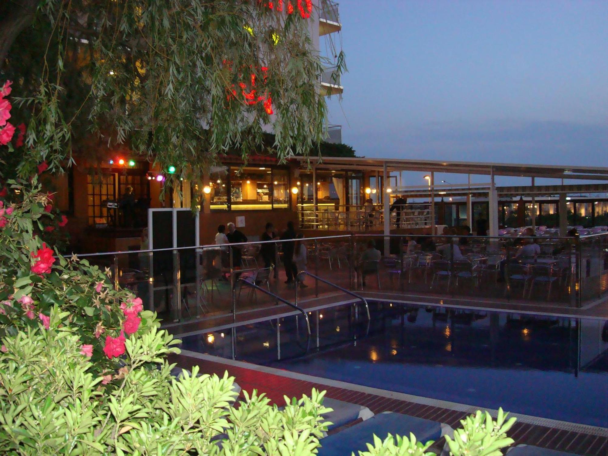Hotel Univers