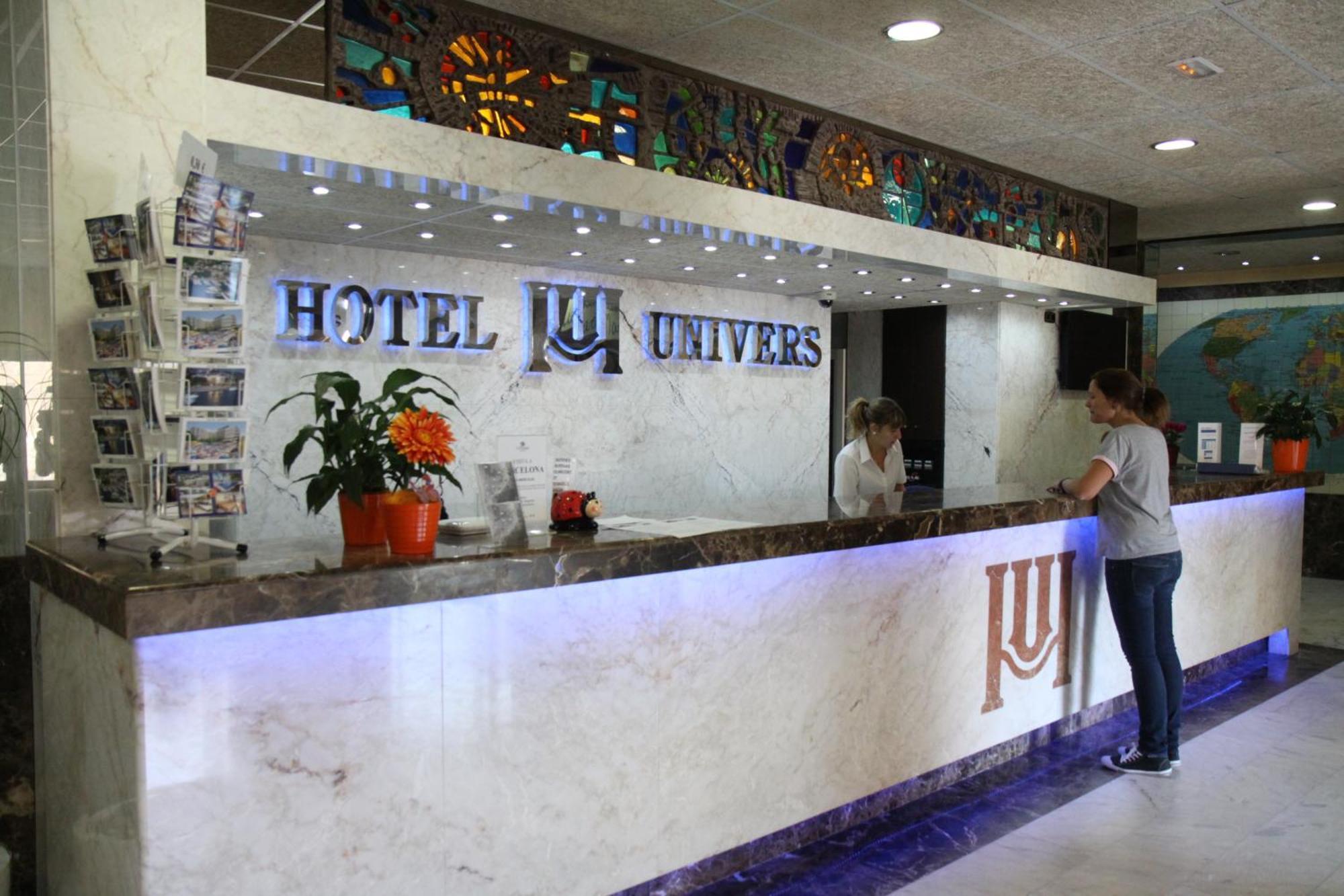 Hotel Univers 3*